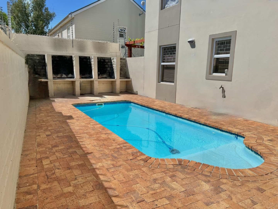 To Let 3 Bedroom Property for Rent in Klein Welgevonden Western Cape